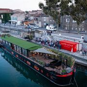 © Bed and Bicycle ( La Péniche ) - <em>La Peniche</em>