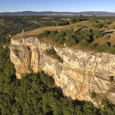 © ViaRhônaby bicycle - Step 08 - La Balme-les-Grottes > Jons - <em>Didier Jungers</em>
