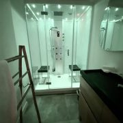 © The Olive House - <em>la maison de l'olivier</em>