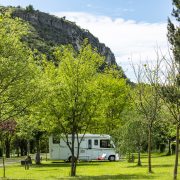 © Village Nature Zen - Camping la Turelure_Uzer - <em>©Village Nature Zen - Camping La Turelure</em>