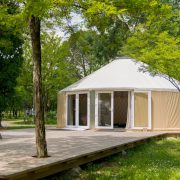 © Village Nature Zen - Camping la Turelure_Uzer - <em>©Village Nature Zen - Camping La Turelure</em>