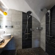 © Guesthouses Au hangar - <em>@cgast</em>