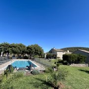 © Mas de Veyras - les châtaigniers - <em>Mas de Veyras - Les Châtaigniers</em>