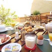 © Hôtel Les Arcades - Le Lion d'Or - <em>Copyright: (C) 2025 Debray</em>