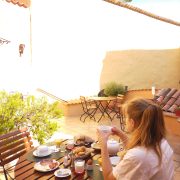 © Hôtel Les Arcades - Le Lion d'Or - <em>Copyright: (C) 2025 Debray</em>