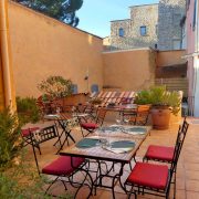 © Hôtel Les Arcades - Le Lion d'Or - <em>Copyright: (C) 2025 Debray</em>