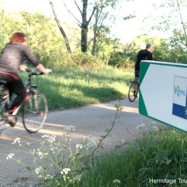 © Cycling road in Ardèche-Hermitage - <em>Hermitage Tournonais  Tourisme</em>