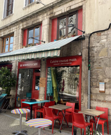 Simone's-café-©Salomé-Imboden-(4)